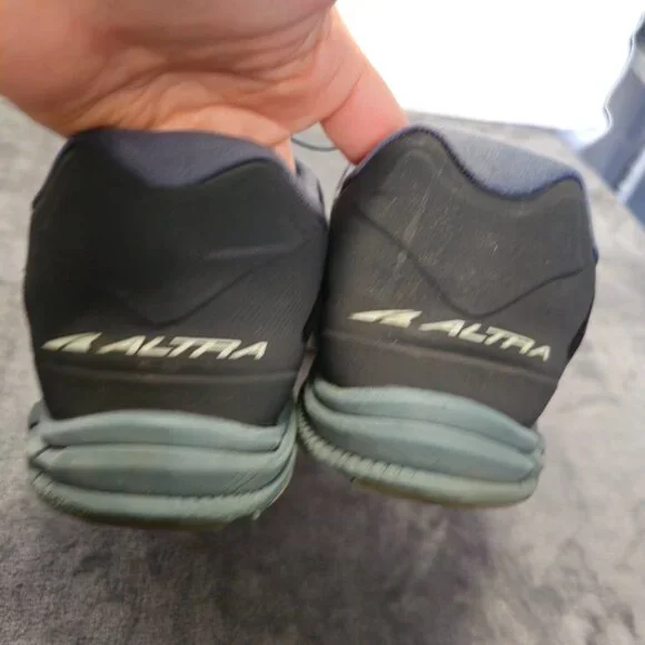 Altra mens shoes size 13 - Picture 12 of 13